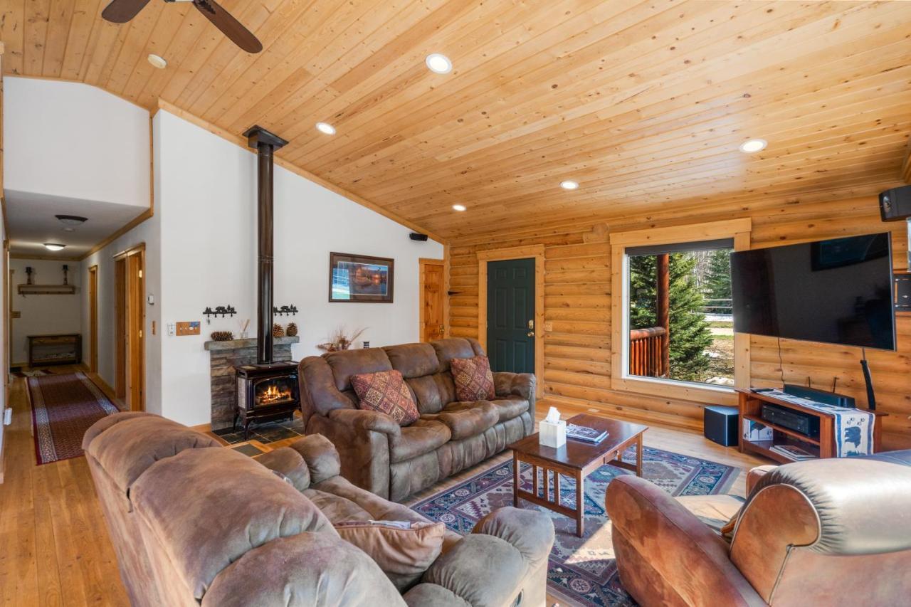 Lazy Fox Cabin West Yellowstone Exterior photo
